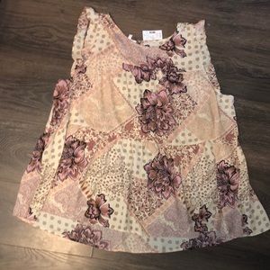 Maurices flowy floral tank top with ruffle sleeve. Size 2x. NWT.